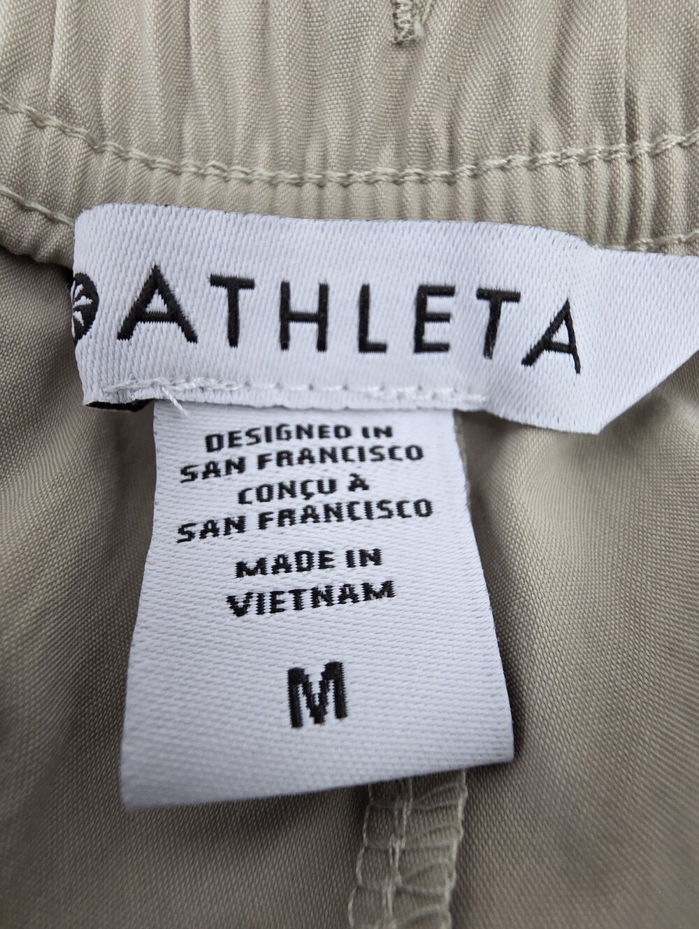 Athleta Midday Mid Rise Crop Poplin Pants Khaki Beige Size Medium - Picture 14 of 15